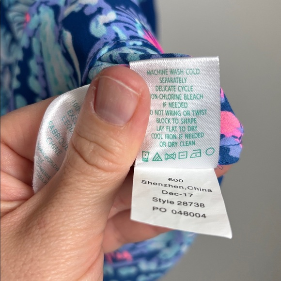 Lilly Pulitzer Blue and Pink Floral Blouse with Tassels - S - Picture 6 of 7